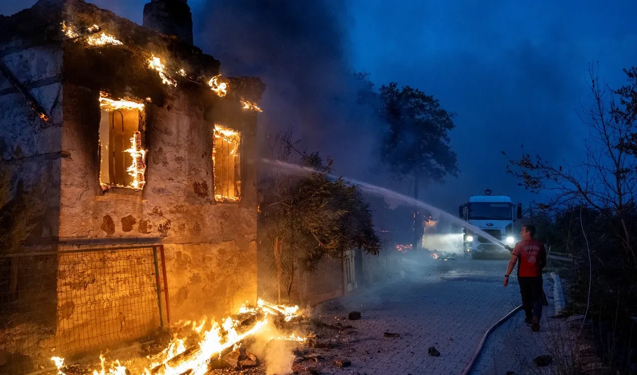 Silifke yangını kontrol altına alındı mı son dakika? Mersin Silifke orman yangınında alevlerle mücadele