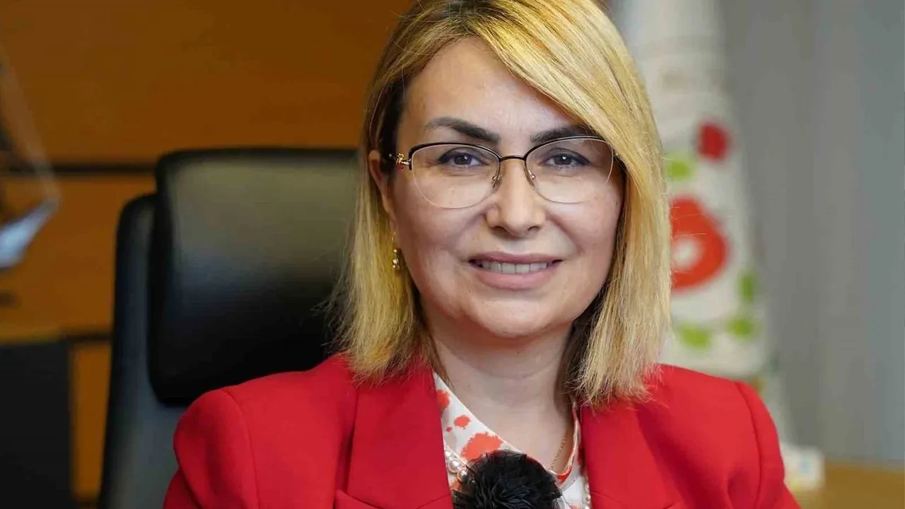 Yasemin Fazlaca kimdir? CHP’de istifa edip AKP’ye katıldı