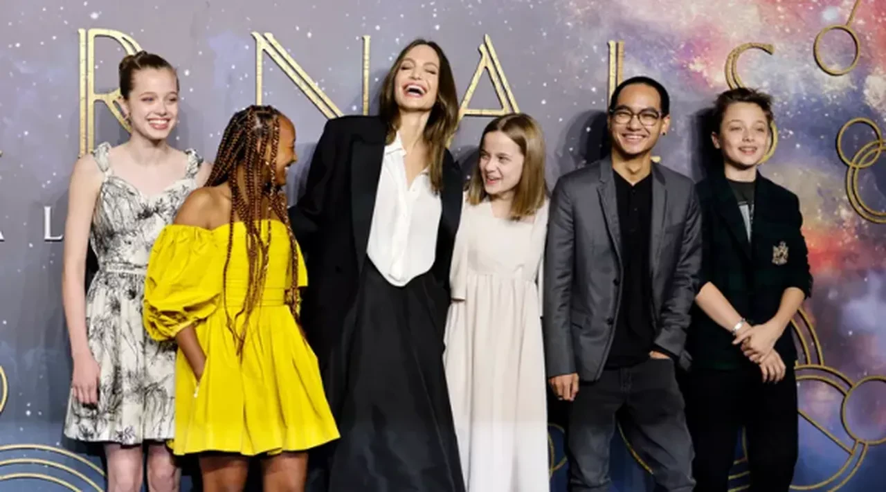 Angelina Jolie’nin gizli taşınma planı ortaya çıktı! Tarihi evi satışta