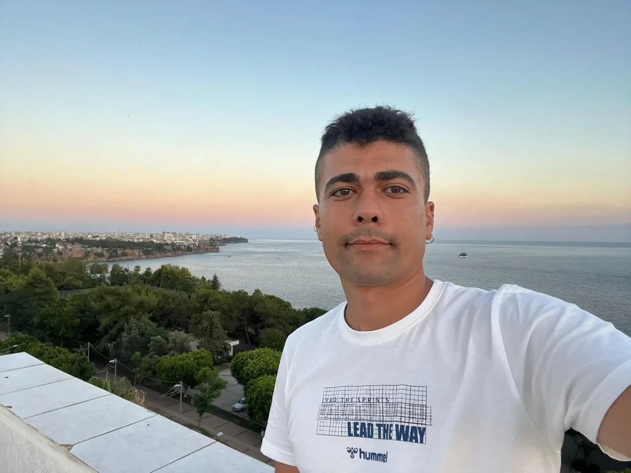 Antalya'da feci kaza! Düğün hazırlığı yapan genç hayatını kaybetti