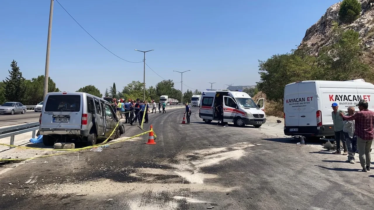 Burdur'da kafa kafaya facia! Ölü ve yaralılar var