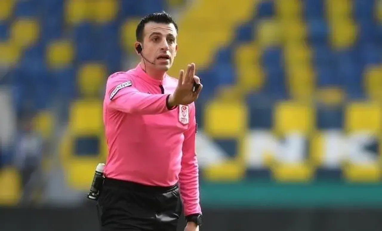 Galatasaray - Fatih Karagümrük maçının VAR hakemi belli oldu!