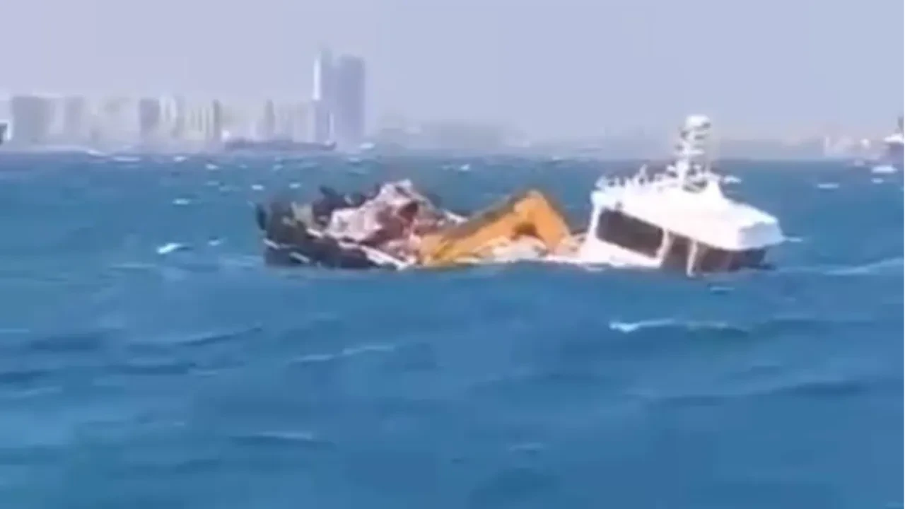 İstanbul’da kuvvetli fırtına gemi batırdı: Mürettebat böyle kurtarıldı!