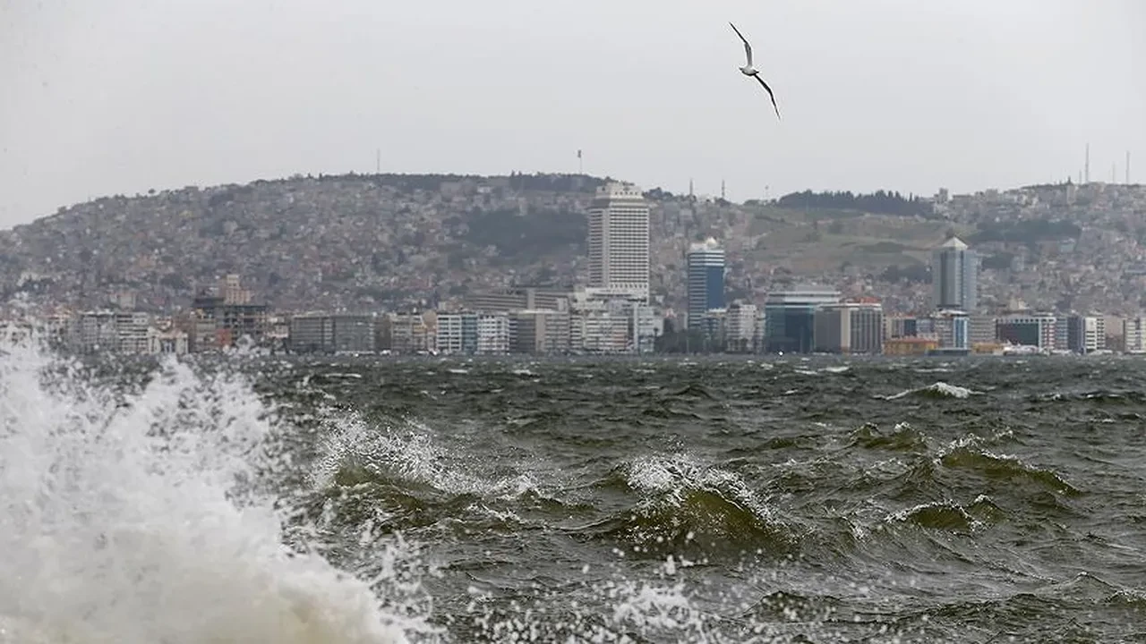 İstanbul'da rüzgar ne zaman duracak? 15-16 Ağustos MGM fırtına uyarısı yaptı