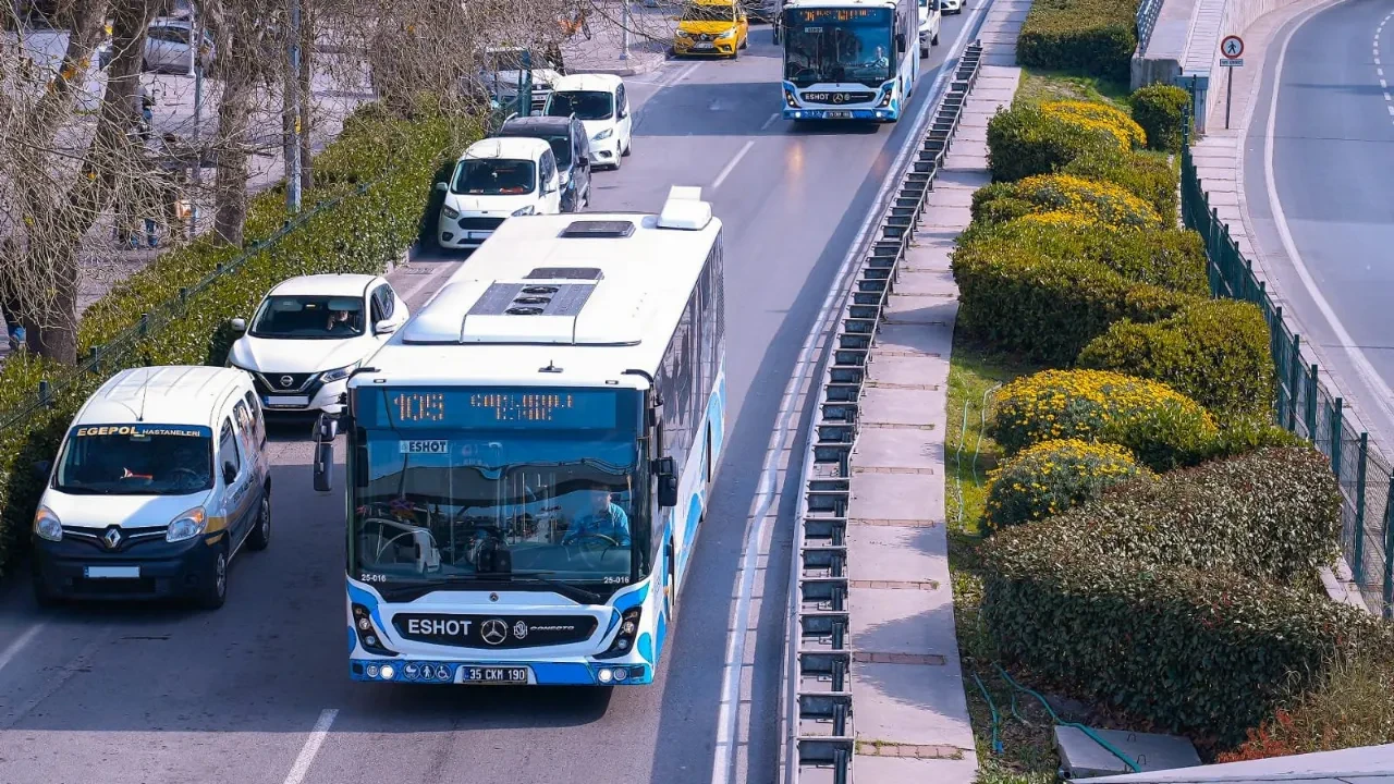 İzmir’de 4 ayda ikinci toplu ulaşım zammı! İşte yeni ulaşım ücretleri