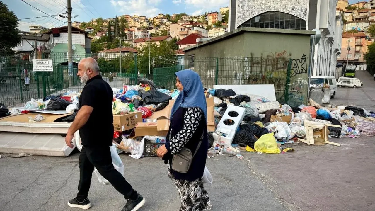 İzmit'te vatandaş burnunu kapamadan dışarı çıkamıyor: Çekilir mi böyle rezillik?