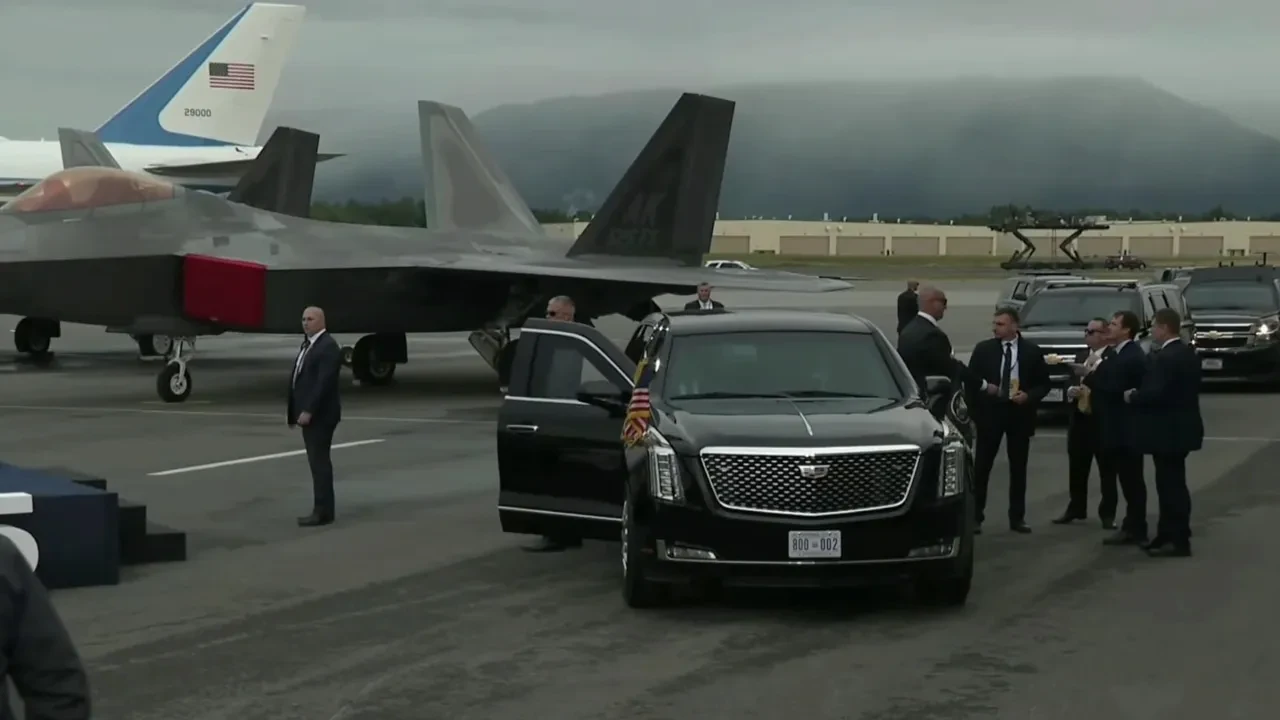 Alaska'da tarihi zirve! Trump - Putin görüşmesi sonrası kritik açıklama