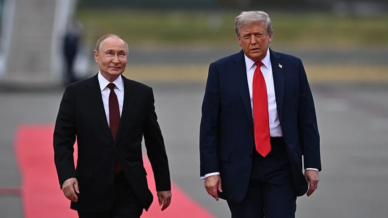 Alaska'da tarihi zirve! Trump - Putin görüşmesi sonrası kritik açıklama