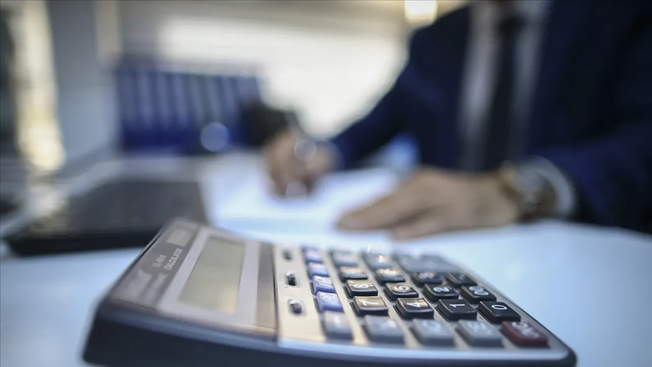 Memur taban aylığına 1000 TL zam gelirse yeni maaşlar ne olur? Hükümetten taban aylığa zam teklifi!