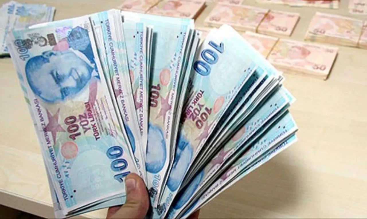 Memur taban aylığına 1000 TL zam gelirse yeni maaşlar ne olur? Hükümetten taban aylığa zam teklifi!