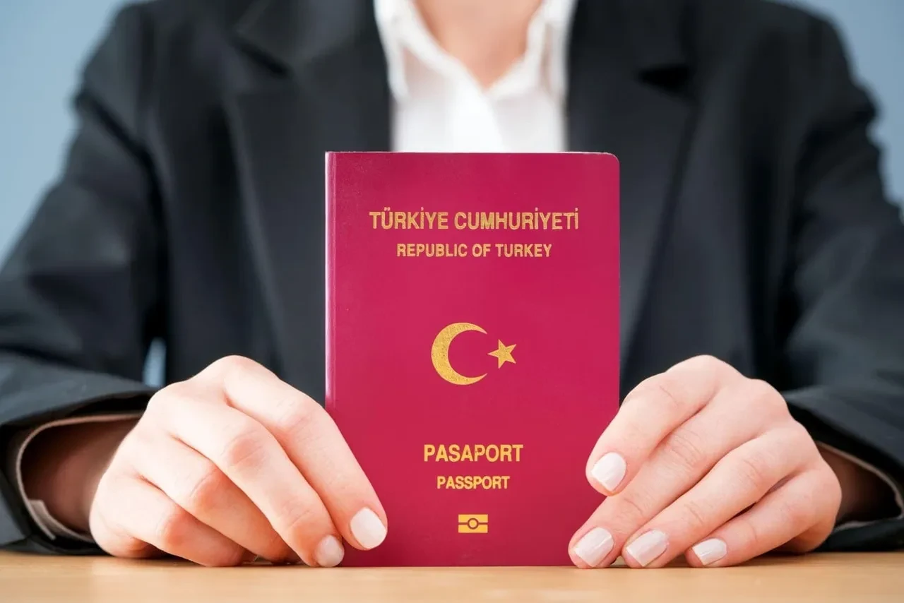 Pasaportlarda büyük tehlike! Uzmanlar uyarıyor: Biyometrik sistemler bile aşılabilir