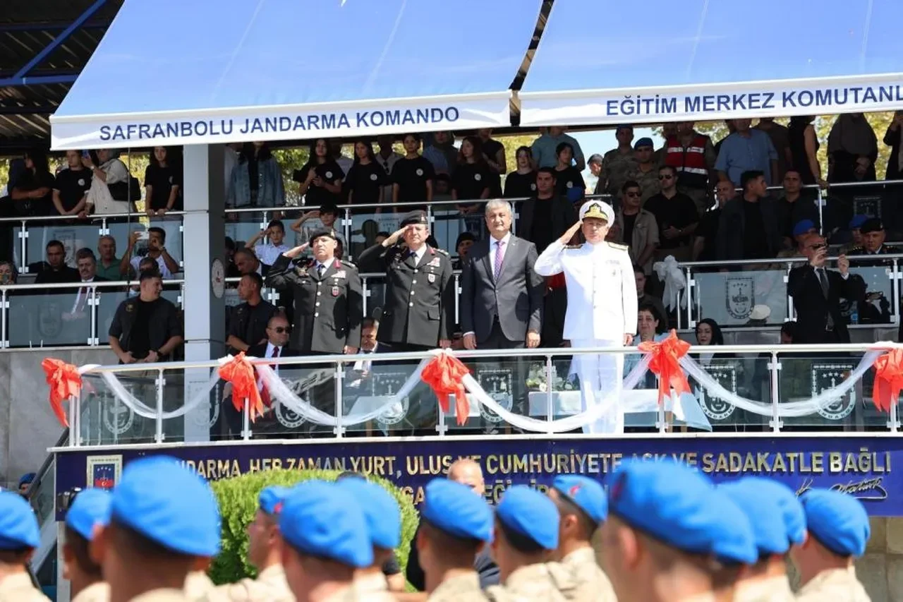 Safranbolu'daki törende dualarla mezun oldular: 1619 uzman erbaş göreve hazır!