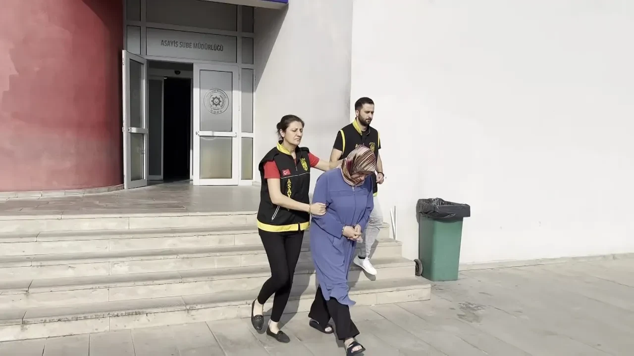 Yasak aşk vahşeti! Sevgilisi için kocasını katletti: 'Ölecek, aramızdan çekilecek'