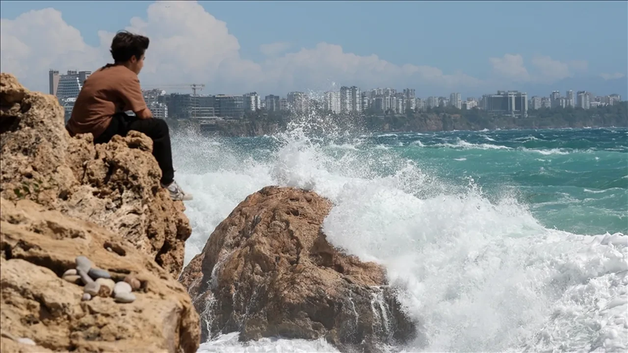 13 ilde fırtına tehlikesi! Meteoroloji sarı kodla uyardı: Çok kuvvetli geliyor