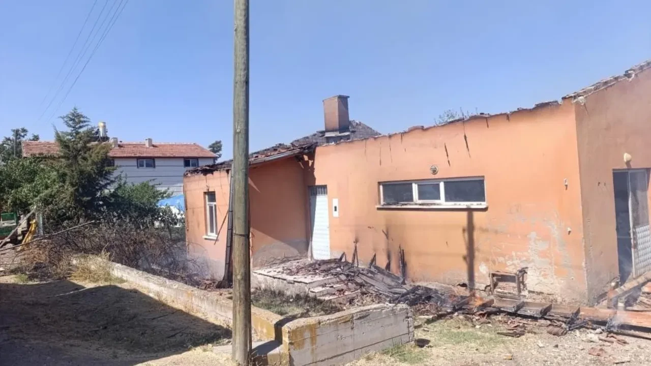 Ankara’da süt toplama deposunda yangın