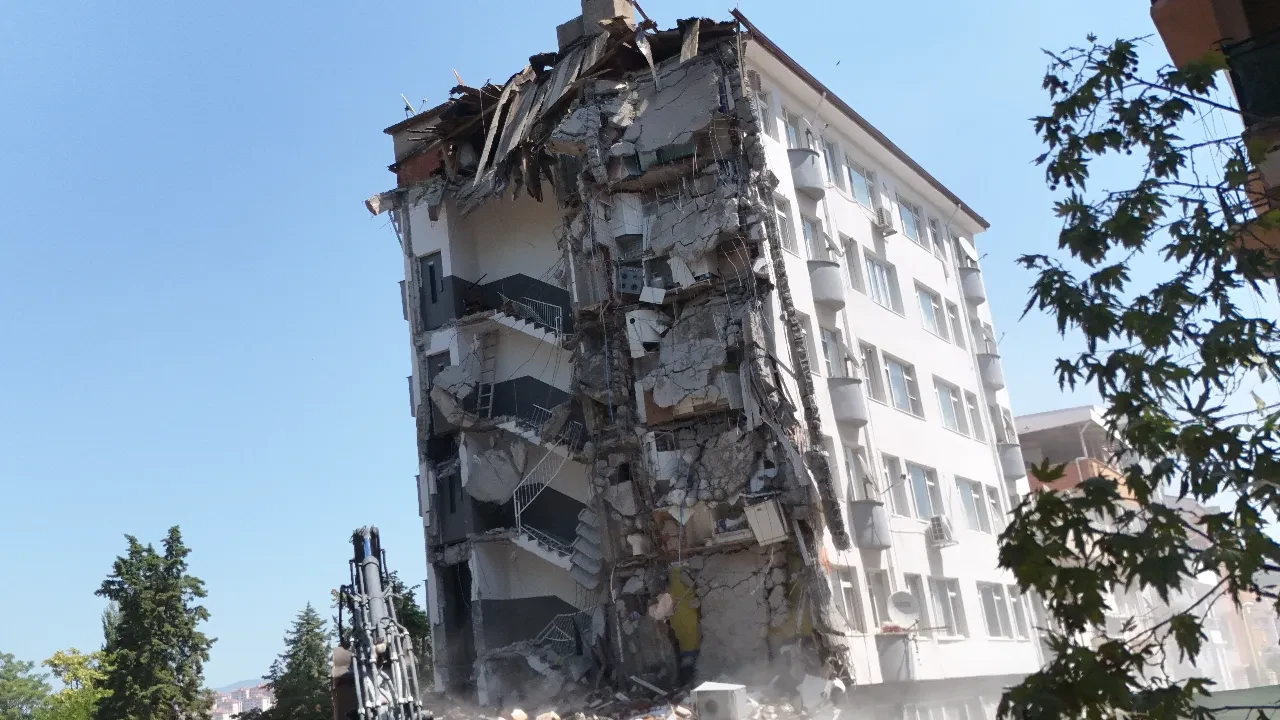 Balıkesir'de deprem sonrası son durum: AFAD açıklama yaptı