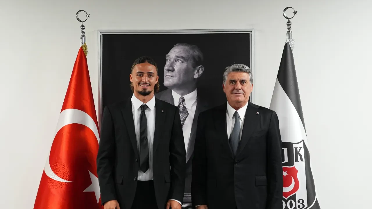 Beşiktaş'ta imzalar atıldı: İşte transfer için resmi açıklama!