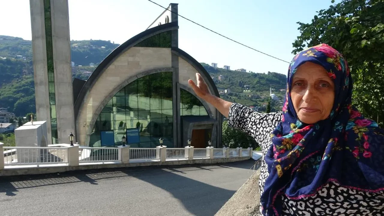 Bu caminin eşi benzeri yok! Gören hayran kalıyor