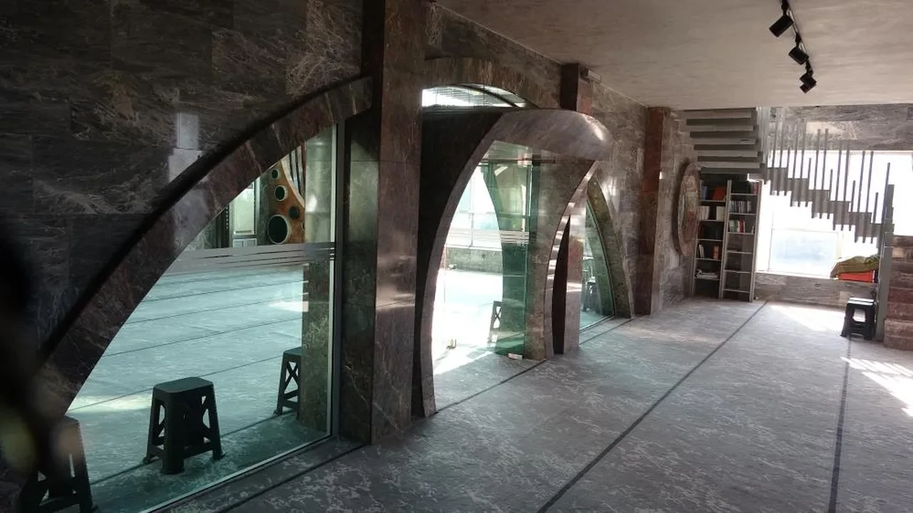 Bu caminin eşi benzeri yok! Gören hayran kalıyor