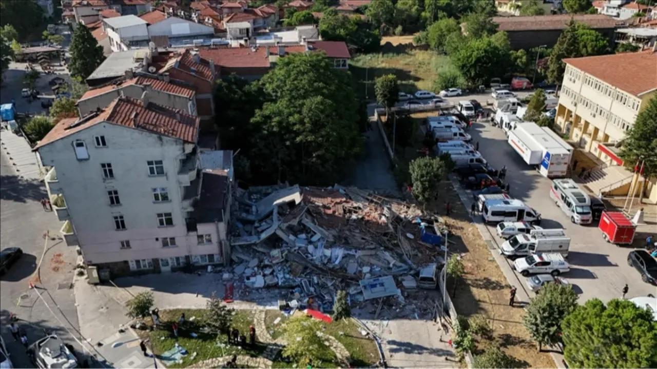 Depremle sarsılan Balıkesir