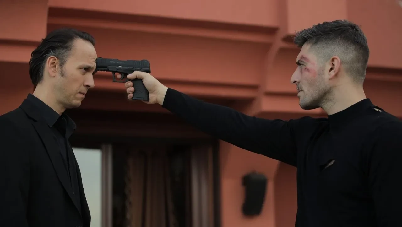 Gençleri lüksle, silahlarla avlıyorlar, kamikaze dronu olarak kullanıyorlar! Detaylar dehşete düşürdü