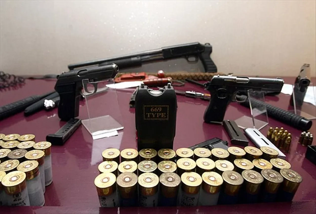 Gençleri lüksle, silahlarla avlıyorlar, kamikaze dronu olarak kullanıyorlar! Detaylar dehşete düşürdü