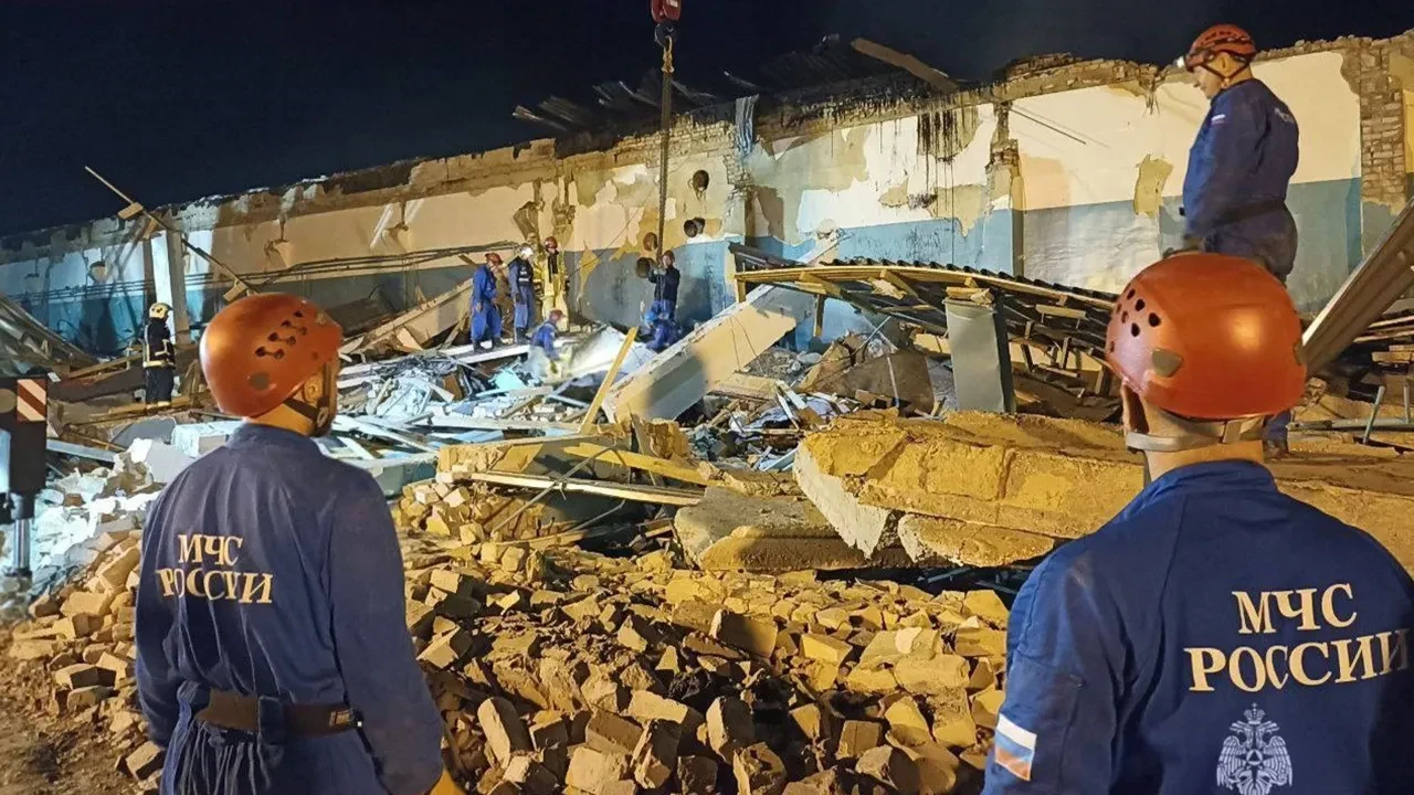 Rusya'da fabrika havaya uçtu! Çok sayıda ölü, yüzlerce yaralı var