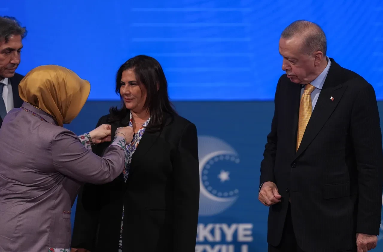 Yerel seçimler sonrası harita değişiyor! 56 belediye başkanı AK Parti'ye geçti