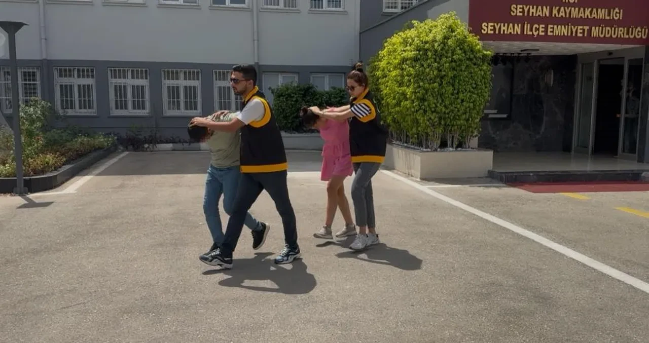 Dolandırıcıların tuzağına düştü, uyudukları sırada evden kaçtı! Çete liderinin yaşından fazla dosyadan aranması var