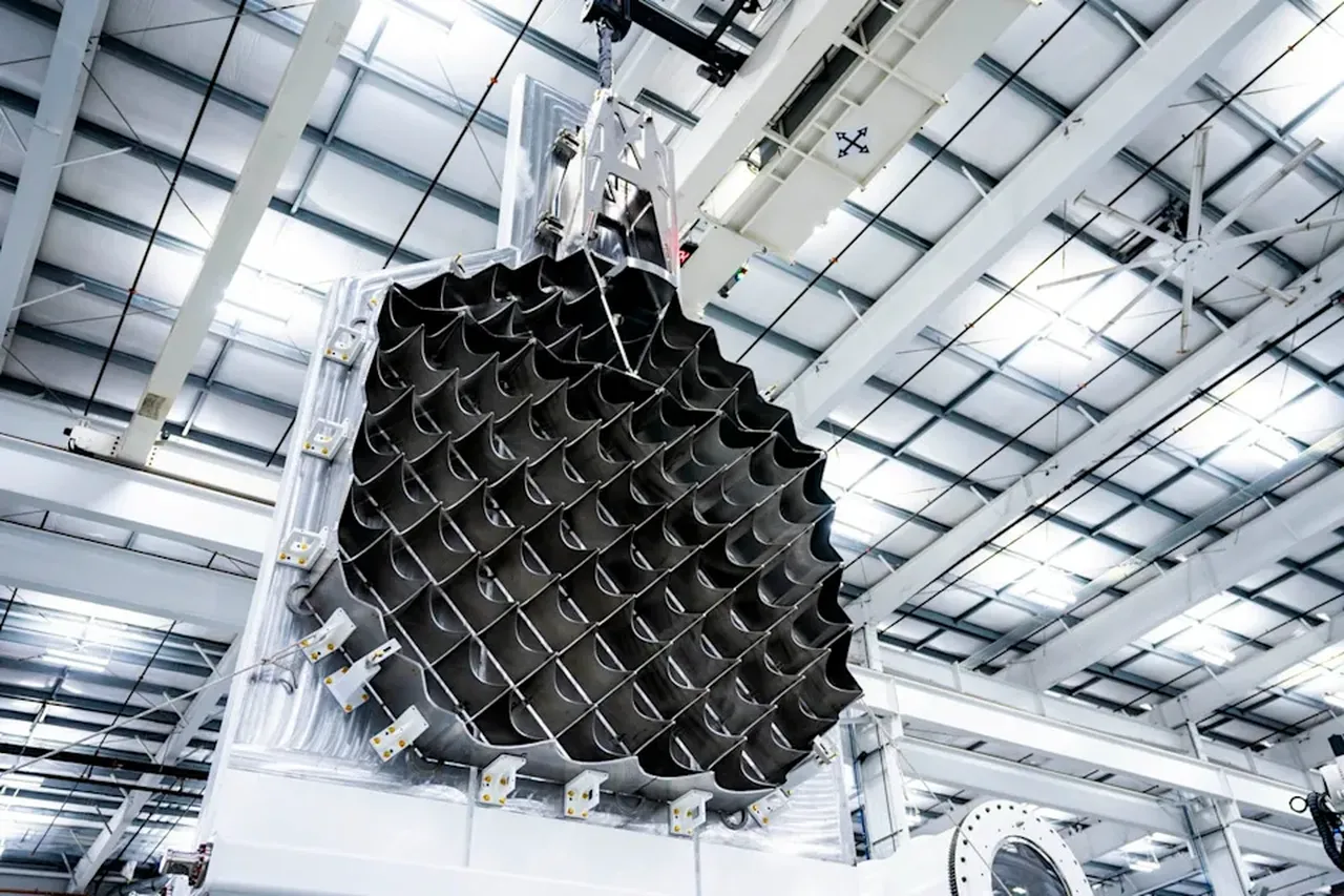 Dünyanın en büyük roketi Starship'in tasarımı değişti