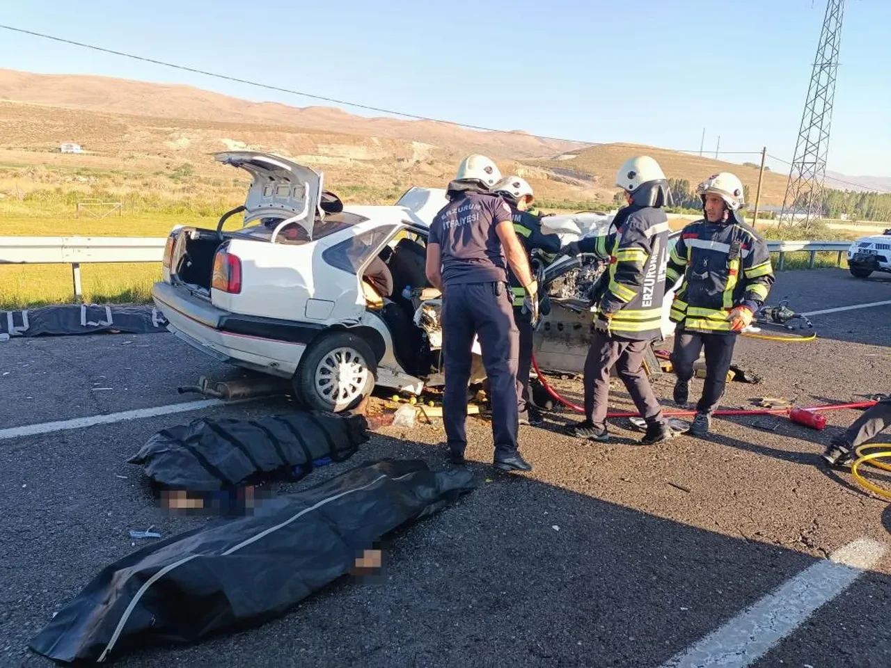 Gaziantep ve Erzurum'da katliam gibi kazalar: Çok sayıda can kaybı ve yaralı var