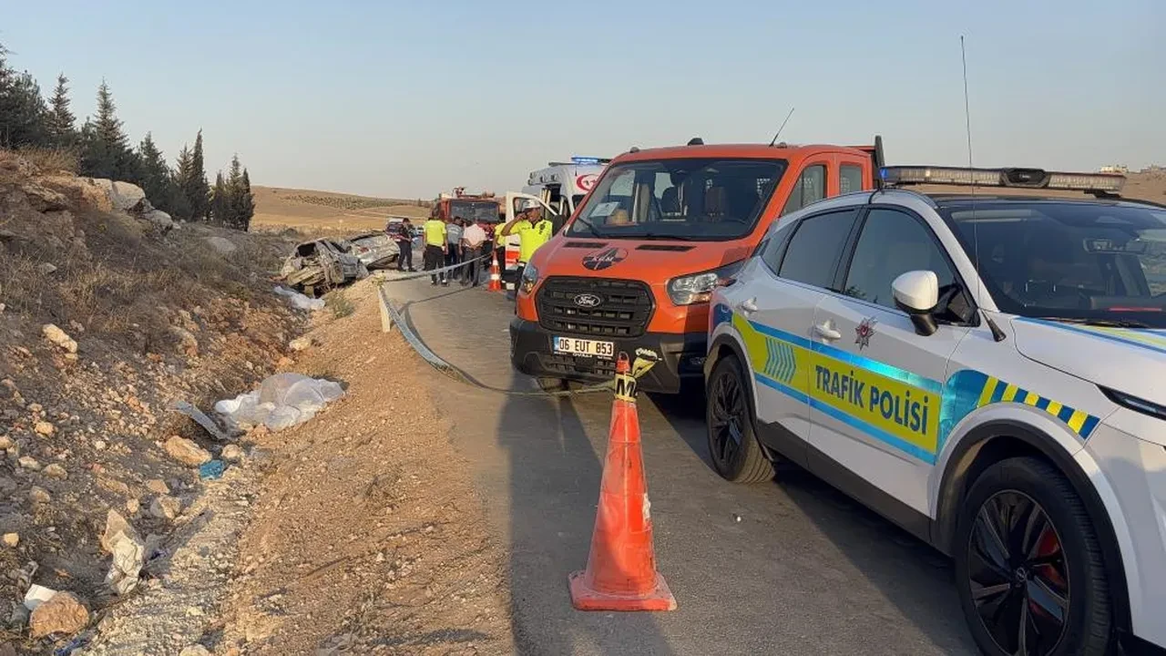 Gaziantep ve Erzurum'da katliam gibi kazalar: Çok sayıda can kaybı ve yaralı var