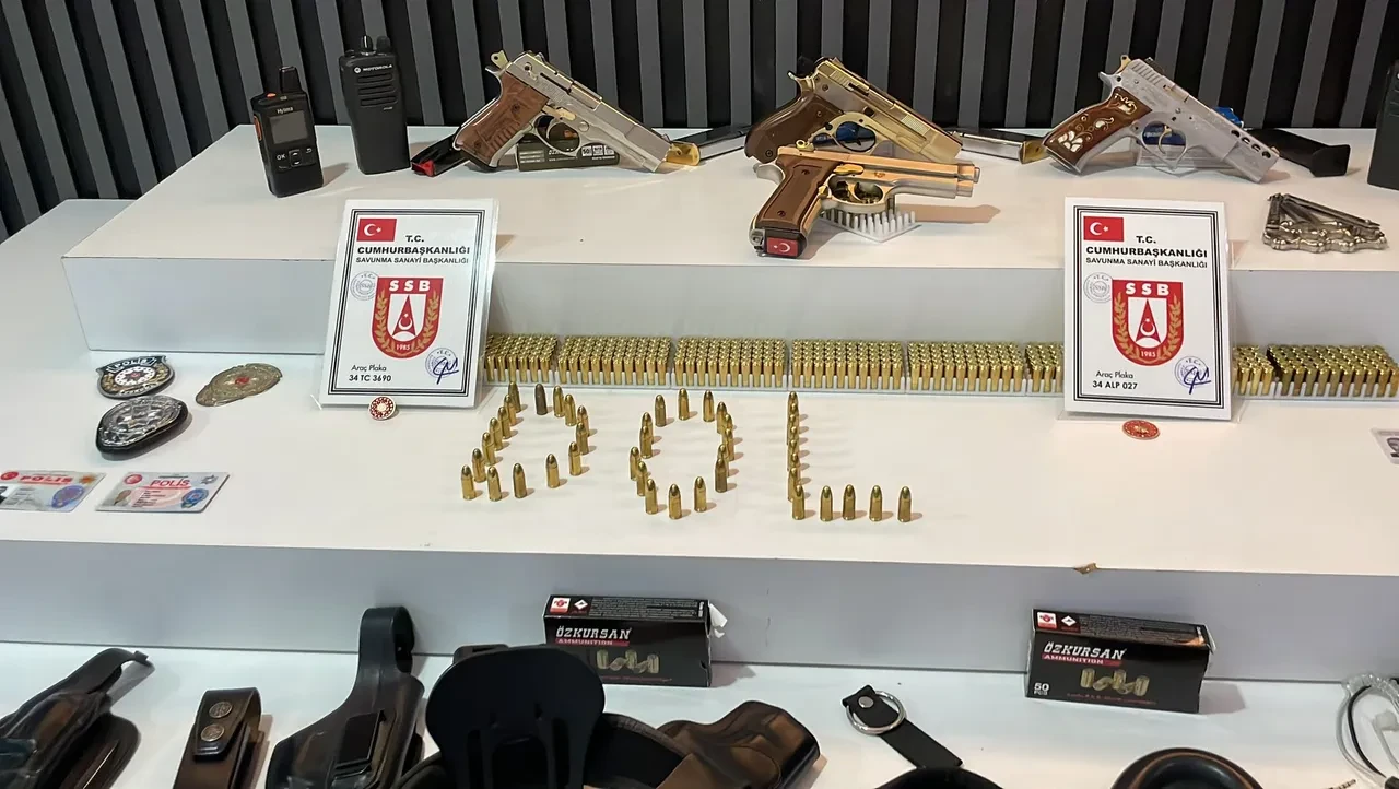 İstanbul'da 4 ilçede sahte polis operasyonu! Tek tek yakalandılar