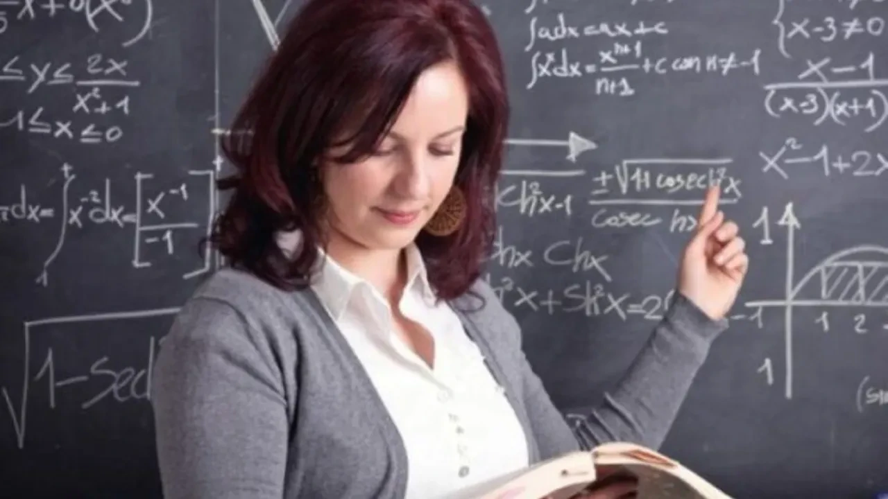 Öğretmenlere kıyafet kuralı var mı? Öğretmenler okullarda nasıl giyinecek?