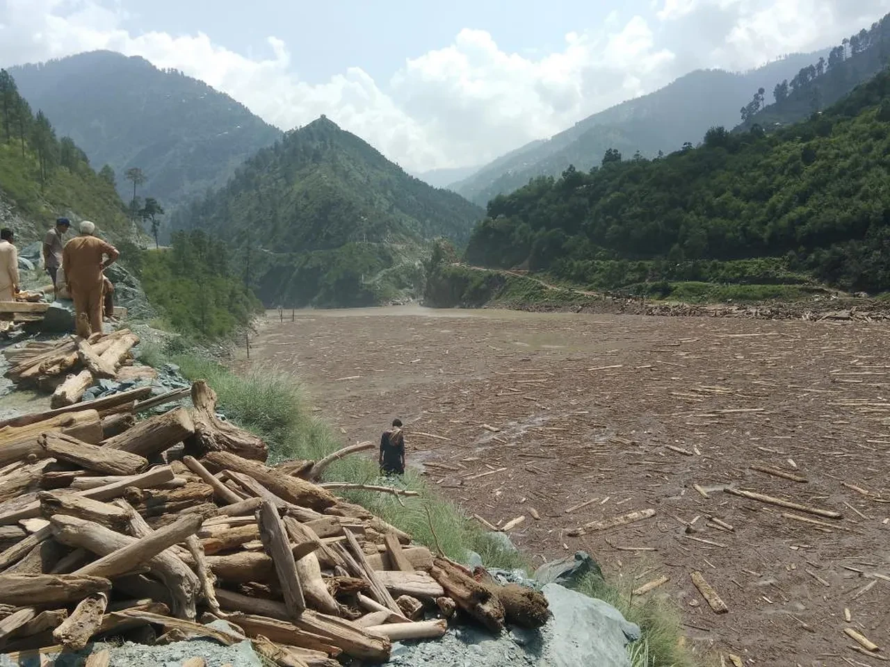 Pakistan'da sel felaketi: Can kaybı her saat artıyor!