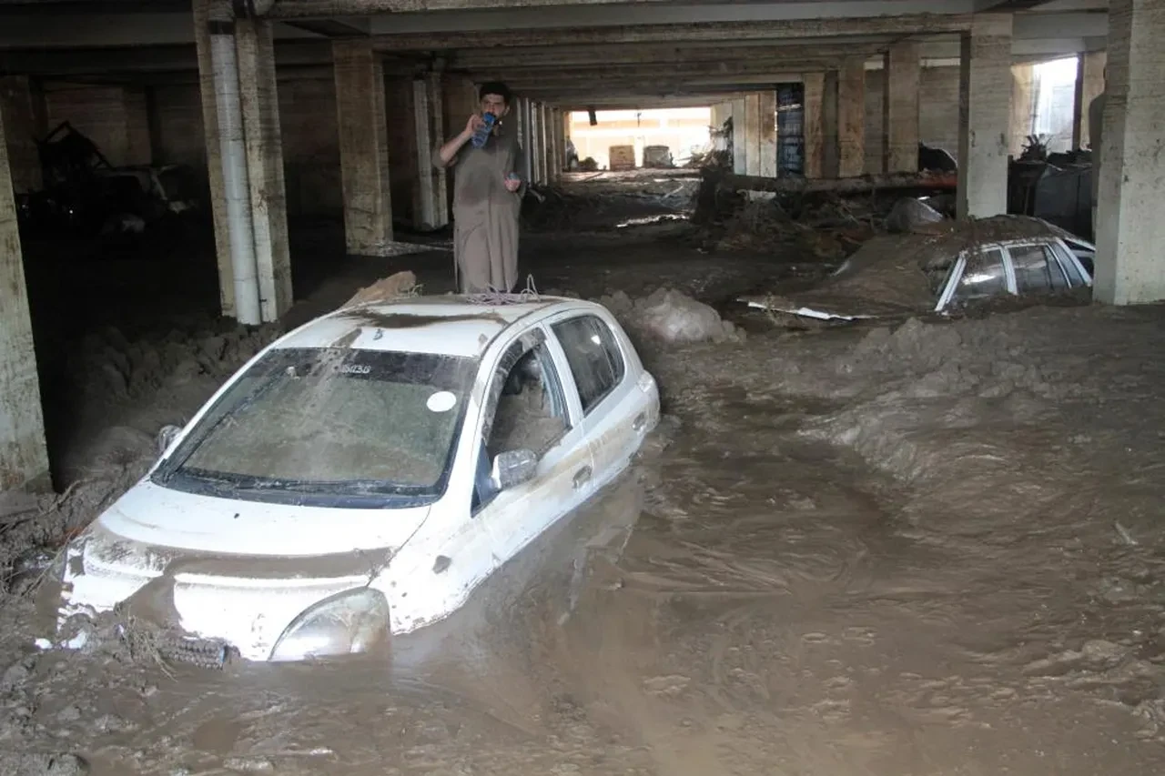 Pakistan'da sel felaketi: Can kaybı her saat artıyor!