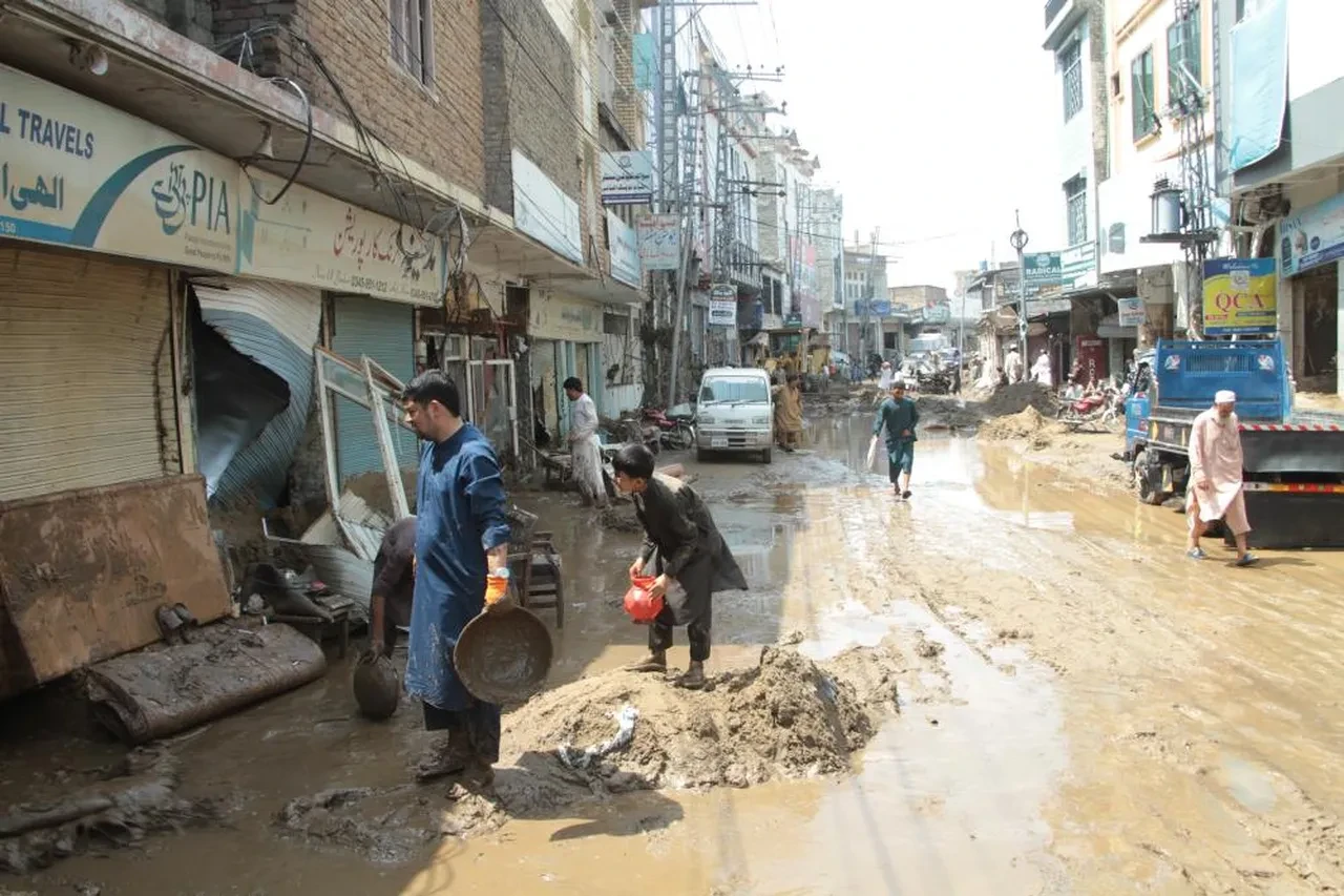 Pakistan'da sel felaketi: Can kaybı her saat artıyor!