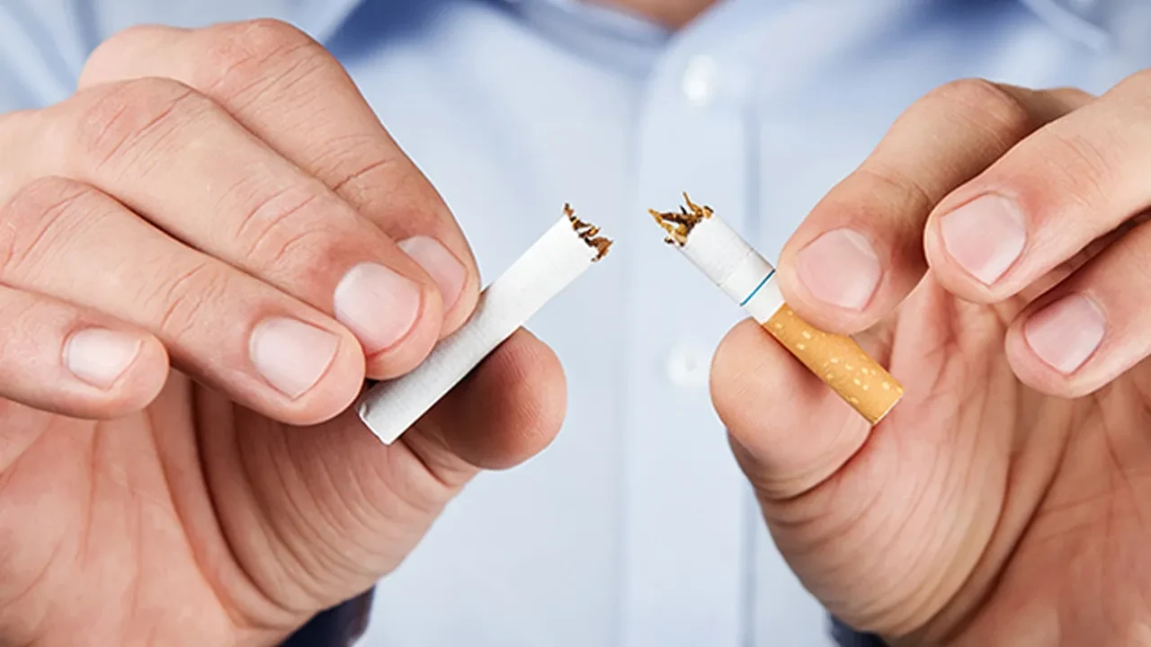 Sigarayı bırakan daha fazla maaş alıyor! Parayı duyunca paketi yırtıp attılar