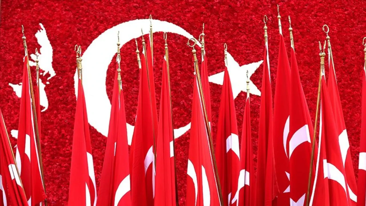 29 Ağustos yarım gün mü? Resmi tatiller takvimi belli oldu