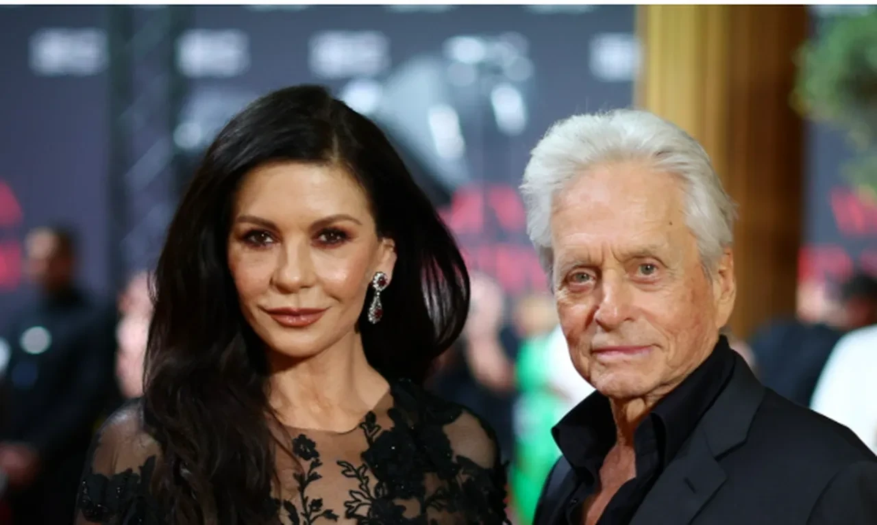 Catherine Zeta Jones eşi Michael Douglas'ın emeklilik sözlerini yalanladı