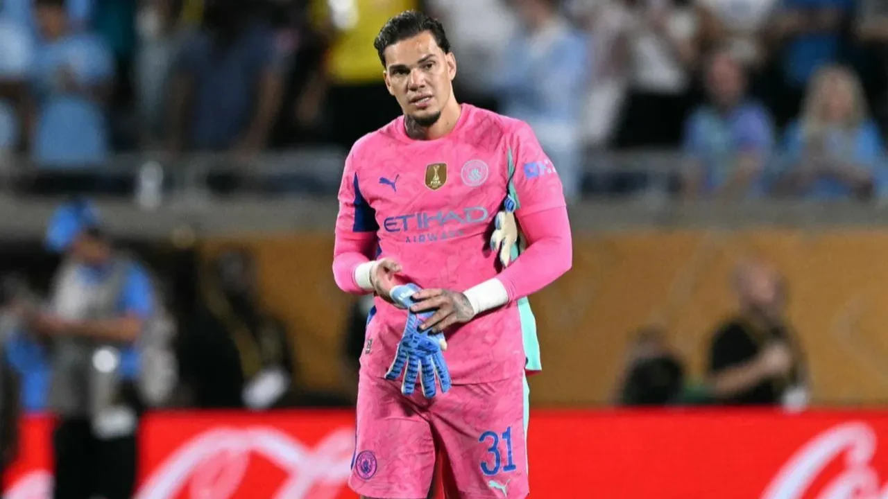 Galatasaray Ederson ile anlaştı mı? İtalyan gazeteci transferdeki son durumu duyurdu