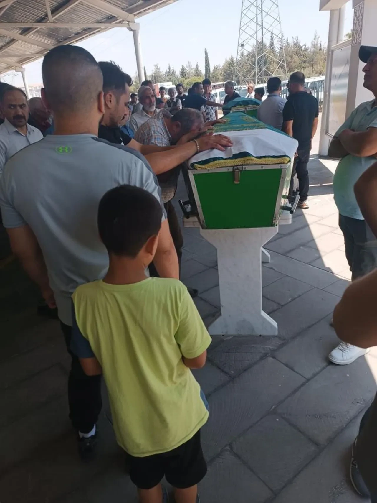 Gaziantep'te estetik faciası! Güle oynaya girdiği ameliyattan cenazesi çıktı