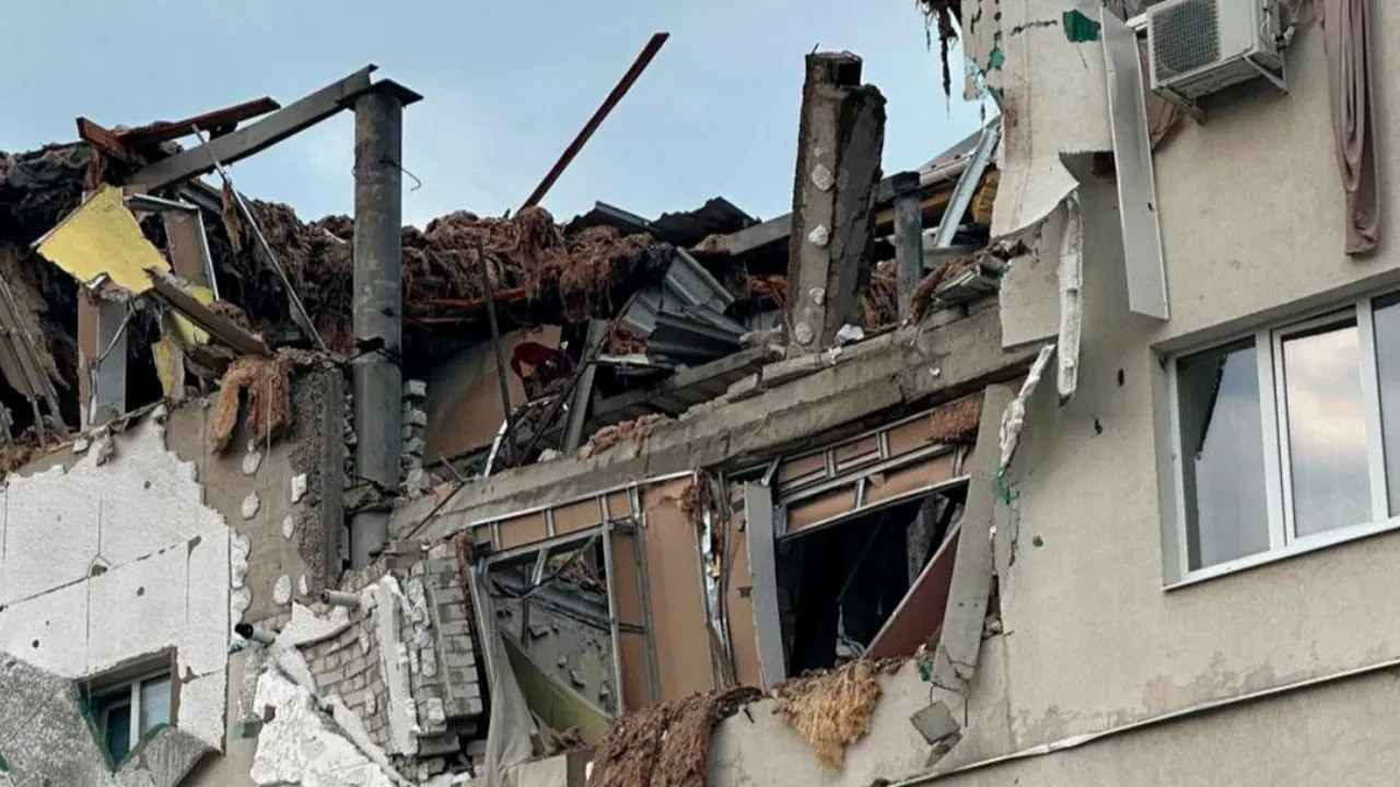 Rusya'dan Harkov'a saldırı: 3 can kaybı, 17 yaralı