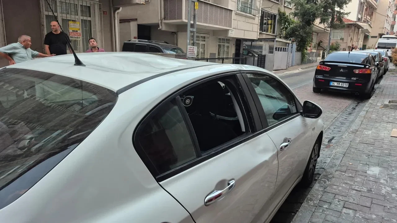 İstanbul'da film gibi olay! Ailesini rehin alıp dehşet saçtı: Kardeşleri kaçınca 3. kattan atladı