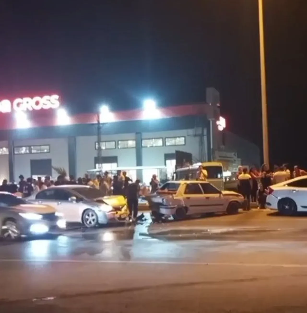 Market yolunda yürüyen anne ve kızdan acı haber! 