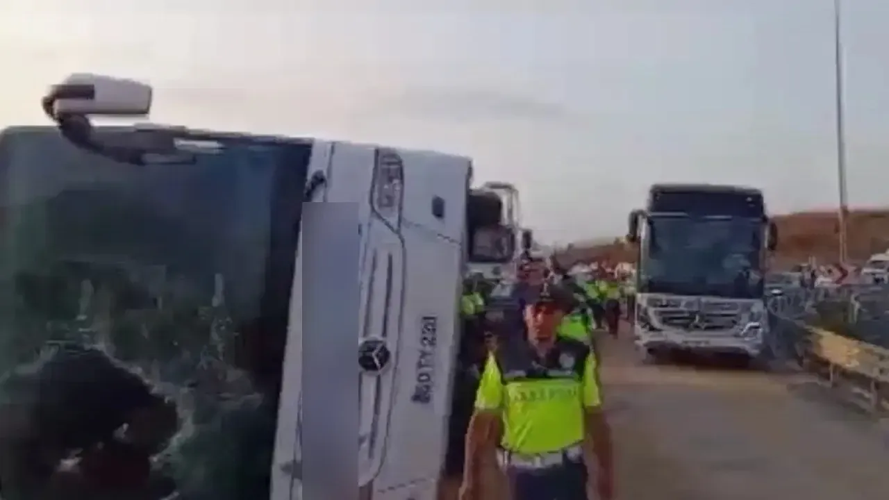 Otoyolda can pazarı! Kuzey Marmara Otoyolu'nda 4 kişinin öldüğü kazanın görüntüleri ortaya çıktı