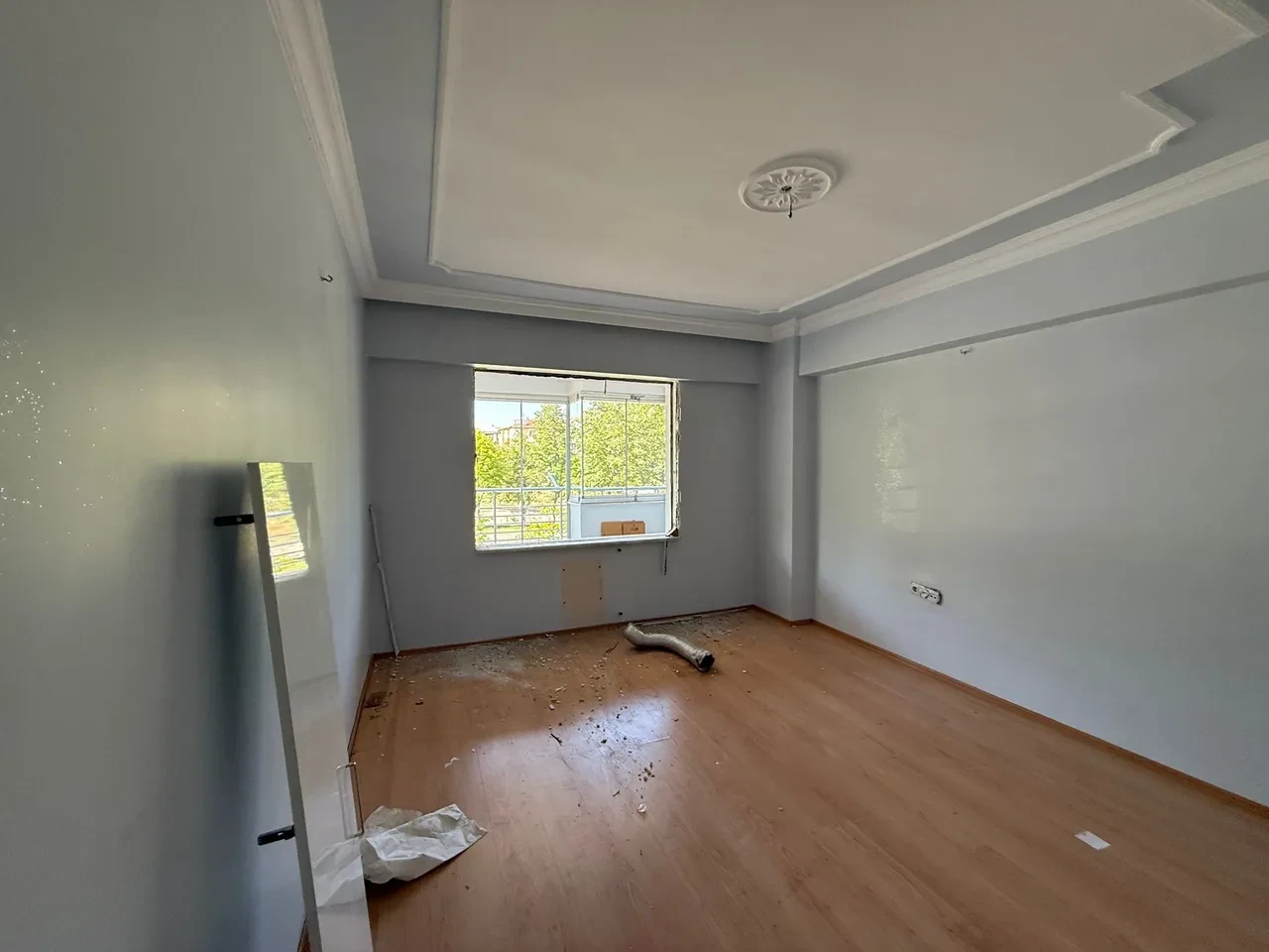 Satın aldığı evi görünce hayatının şokunu yaşadı! Eski ev sahibi kabusu oldu