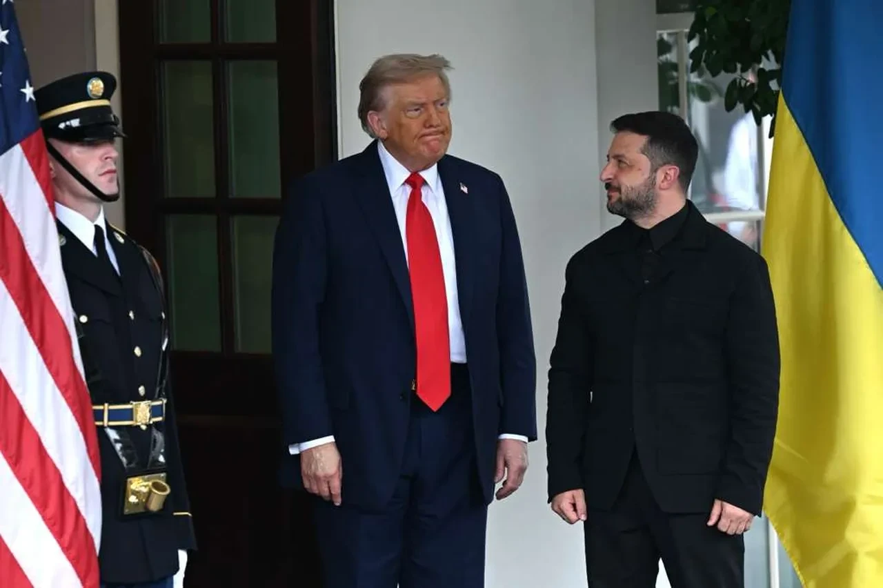 Dünyanın gözü Trump ve Zelenski zirvesinde! Beyaz Saray’daki barış görüşmede üçlü toplantı sinyali