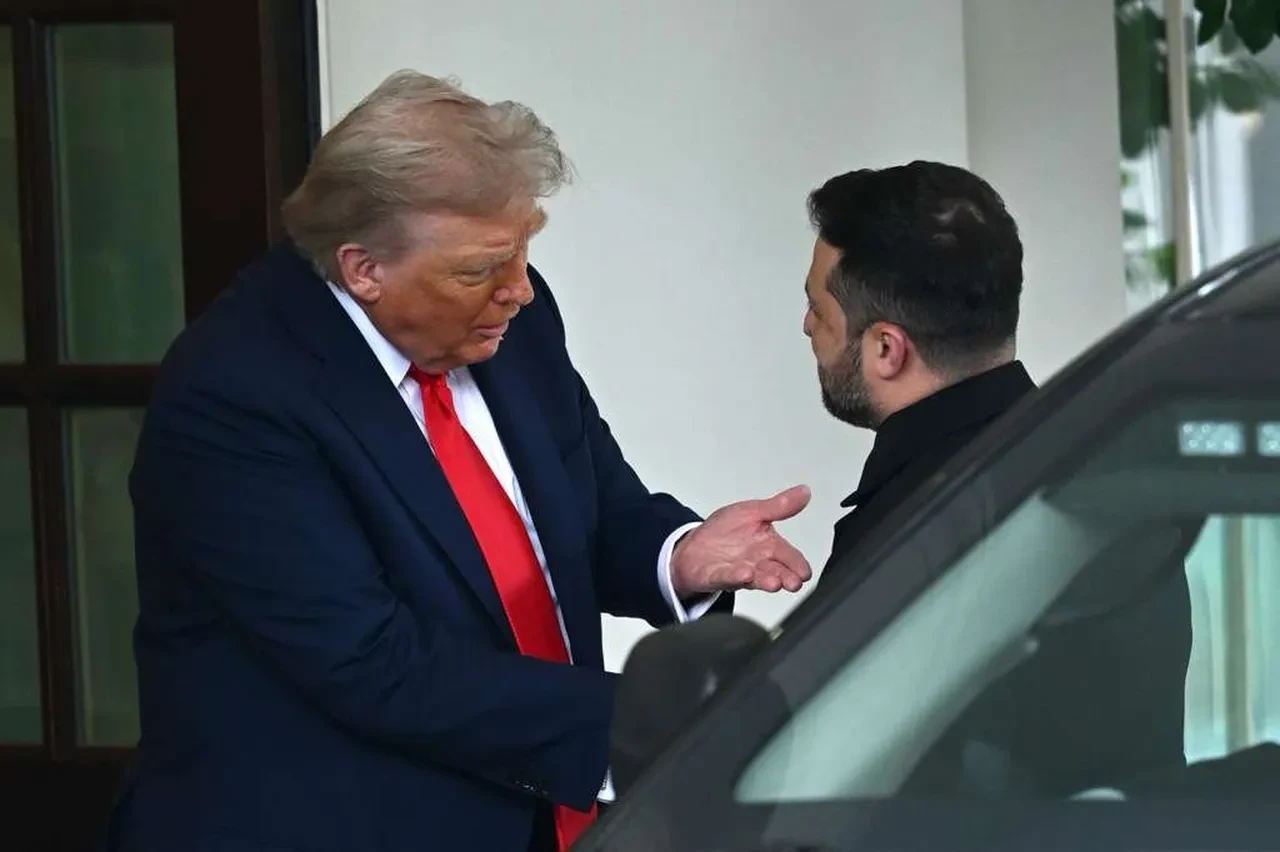 Dünyanın gözü Trump ve Zelenski zirvesinde! Beyaz Saray’daki barış görüşmede üçlü toplantı sinyali