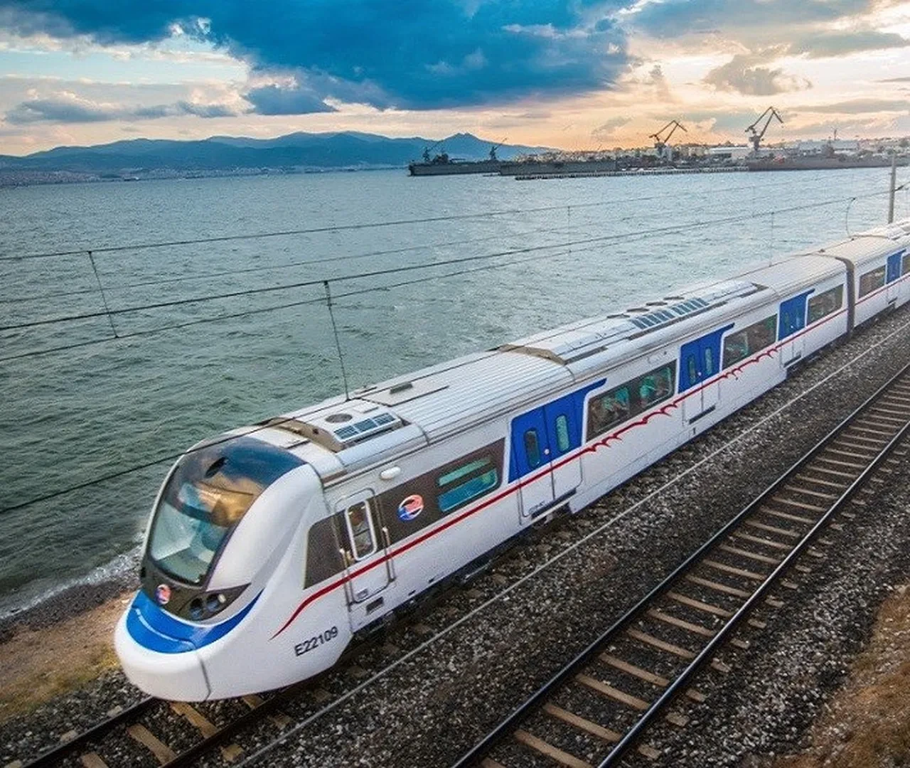 Tüm İZBAN seferleri iptal edildi! Toplu taşıma kullanacaklar dikkat